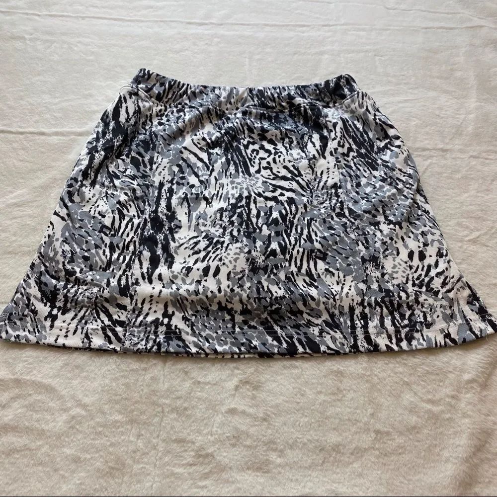 Bette and Court Skorts Size Medium